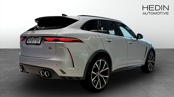 Jaguar F-PACE 2 of 16