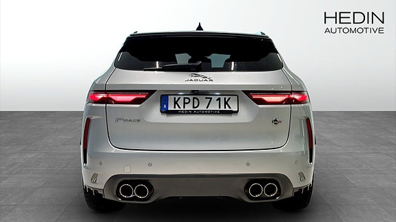 Jaguar F-PACE 7 of 16