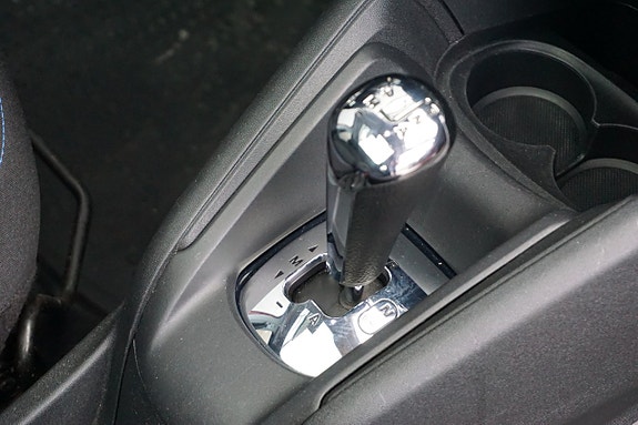 Peugeot 208 27 of 30