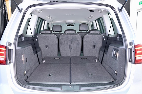 Volkswagen Sharan 9 of 23
