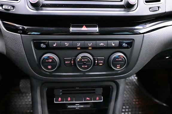 Volkswagen Sharan 21 of 23