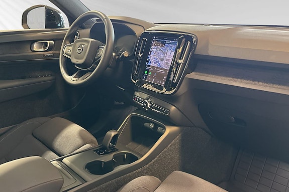 Volvo EX40 10 of 30
