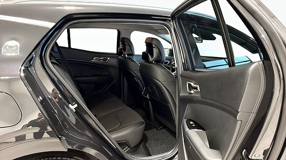 Kia Sportage 5 of 12