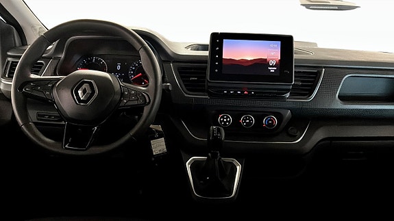 Renault Trafic 4 of 11