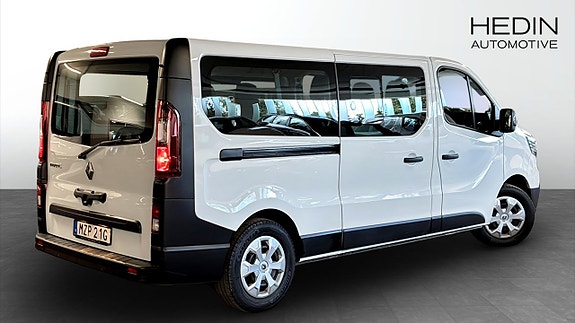 Renault Trafic 2 of 11