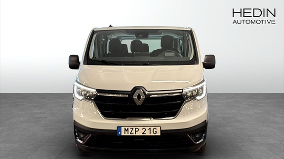 Renault Trafic 8 of 11
