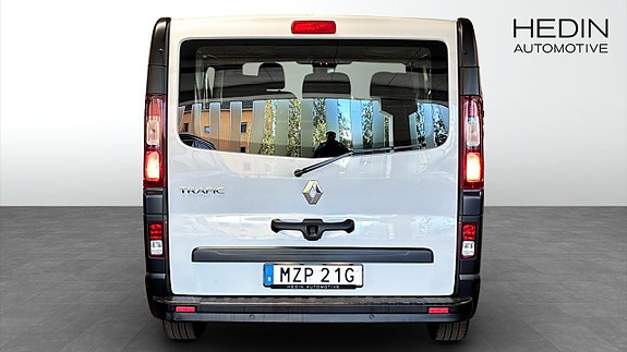Renault Trafic 7 of 11