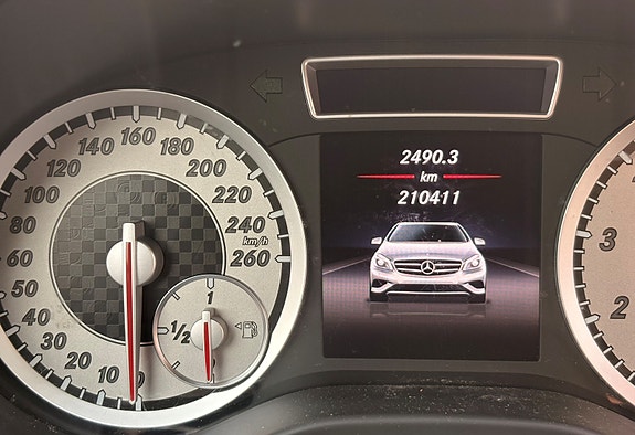 Mercedes-Benz A180 4 of 4
