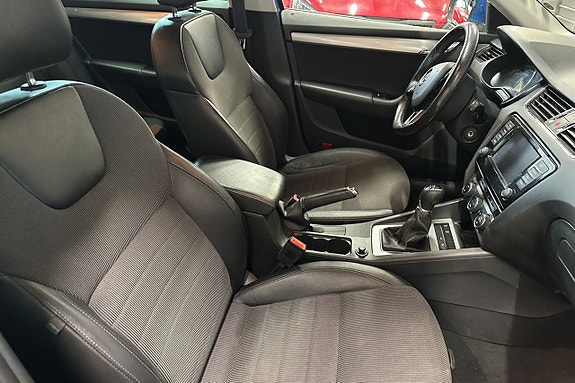 Skoda Octavia 15 of 22