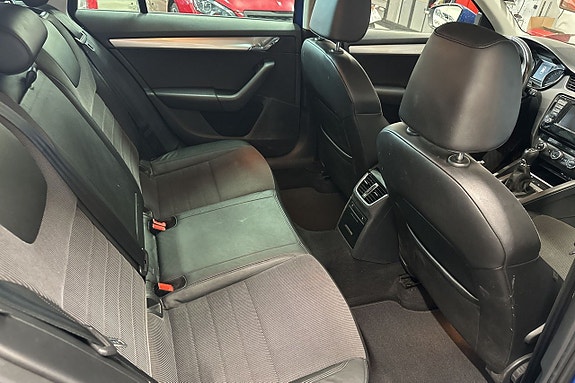 Skoda Octavia 18 of 22