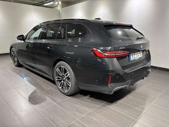 BMW 530e 2 of 2