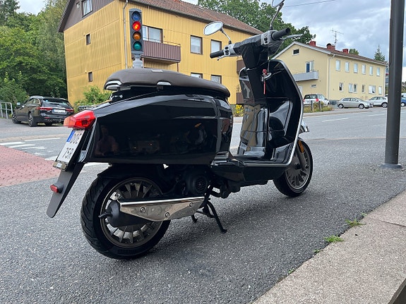 Lambretta V50 Special 5 of 11