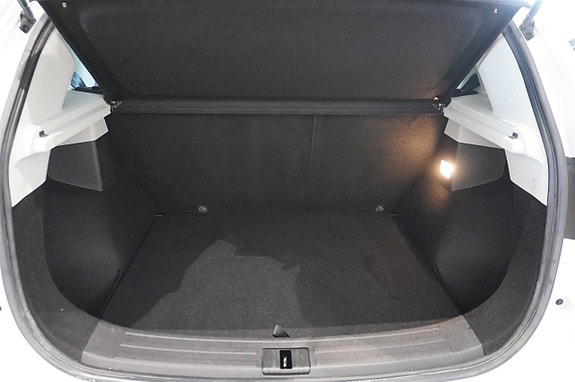 MG ZS 13 of 14