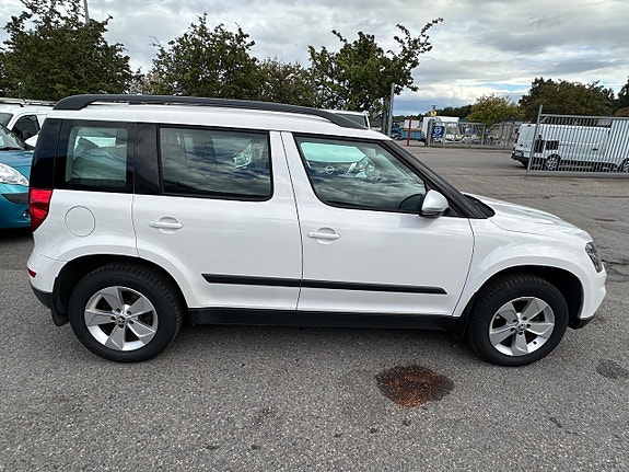 Skoda Yeti Outdoor 3 of 6
