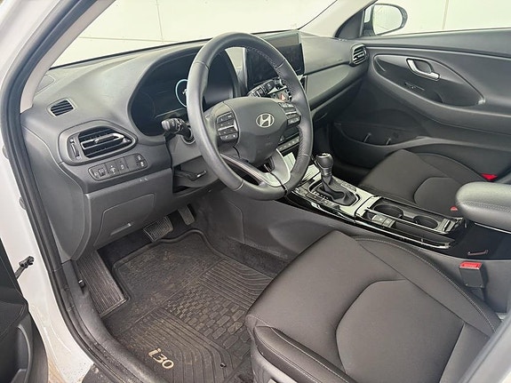 Hyundai i30 4 of 4