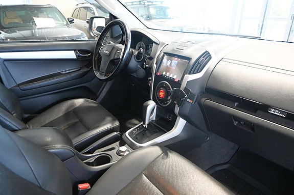 Isuzu D-max 12 of 30