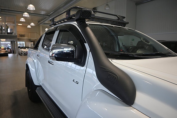 Isuzu D-max 8 of 30