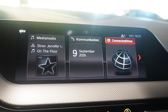 BMW 118i 10 of 16
