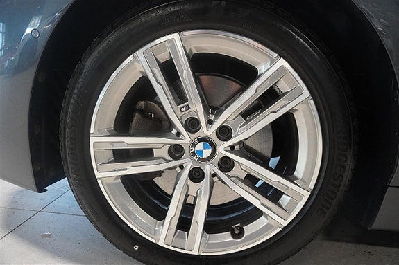BMW 118i 14 of 16