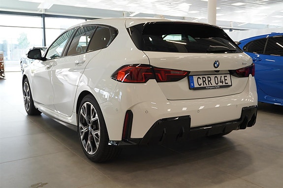 BMW 120 15 of 17