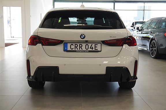 BMW 120 16 of 17