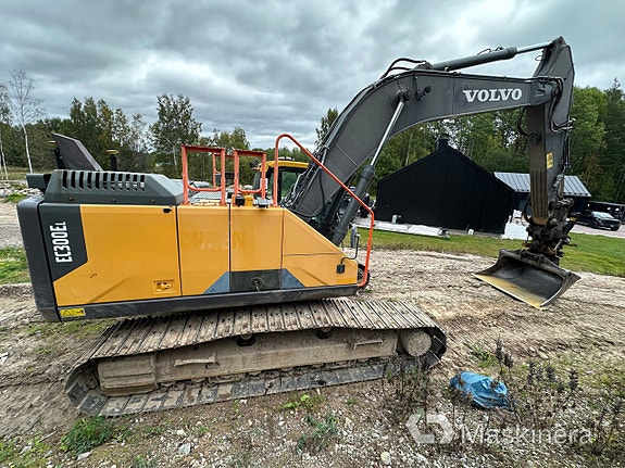 Grävmaskin Volvo EC300EL 6 of 27