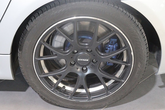 BMW 545i 12 of 24