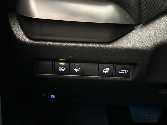 Toyota RAV4 15 of 30