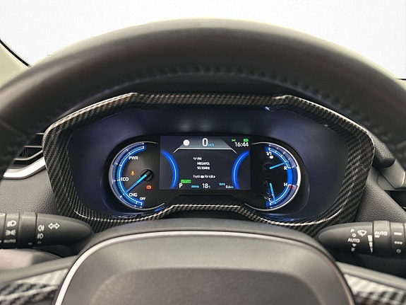 Toyota RAV4 17 of 30