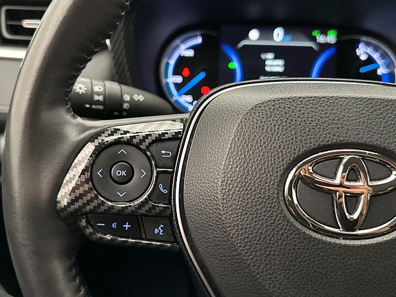 Toyota RAV4 16 of 30