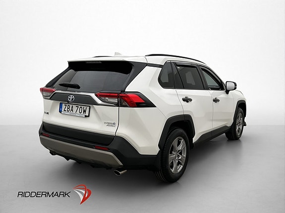 Toyota RAV4 8 of 30