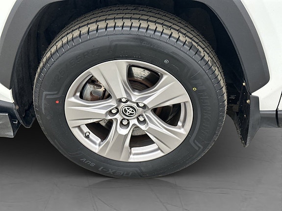 Toyota RAV4 29 of 30
