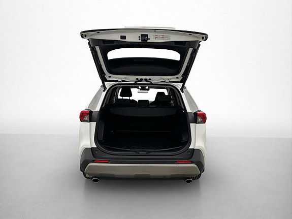 Toyota RAV4 9 of 30