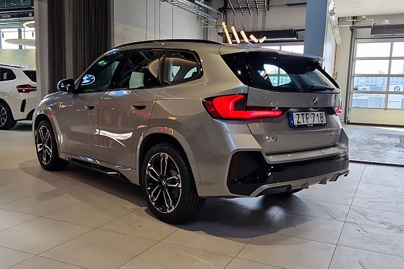 BMW X1 2 of 22