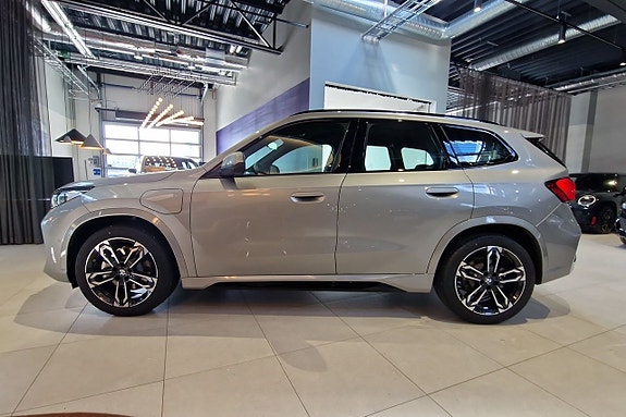 BMW X1 3 of 22