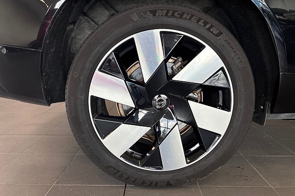Volvo XC60 17 of 24