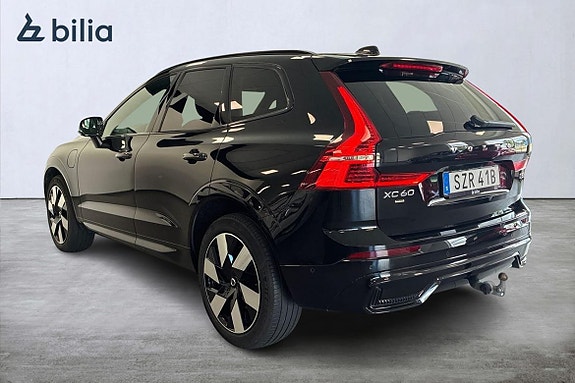 Volvo XC60 2 of 24