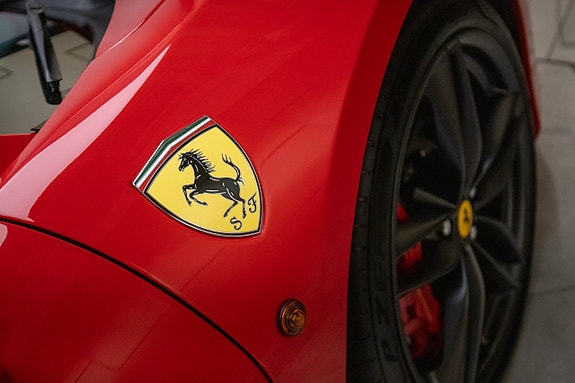 Ferrari 488 GTB 22 of 30