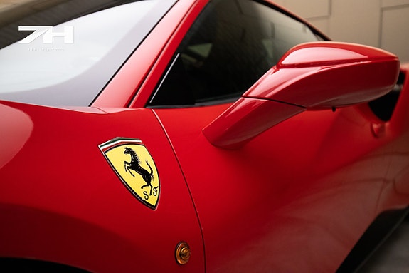 Ferrari 488 GTB 28 of 30