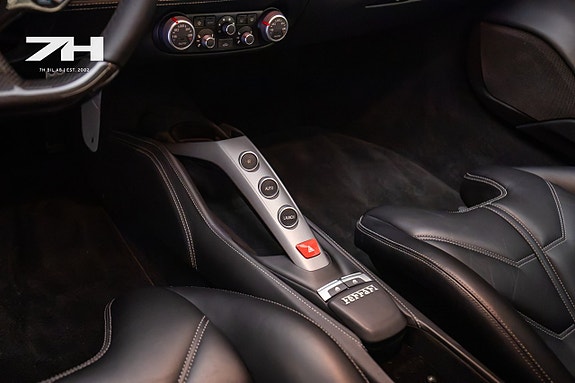 Ferrari 488 GTB 18 of 30