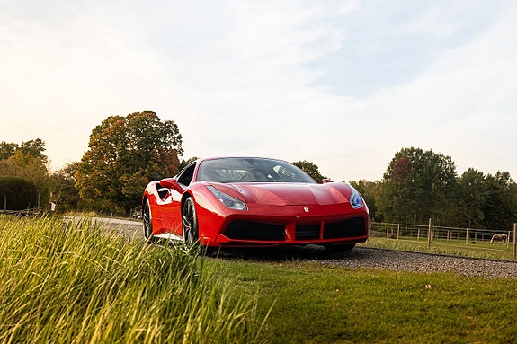 Ferrari 488 GTB 11 of 30