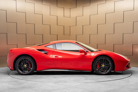 Ferrari 488 GTB 6 of 30