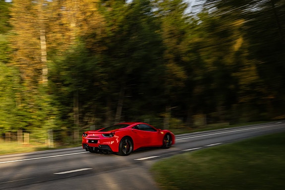 Ferrari 488 GTB 10 of 30