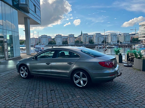 Volkswagen Passat CC 3 of 7