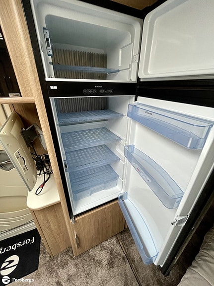 Kabe CLASSIC 660GDL KS / ALDE / FÖRTÄLT / BARNKAMMARE / AC 9 of 21
