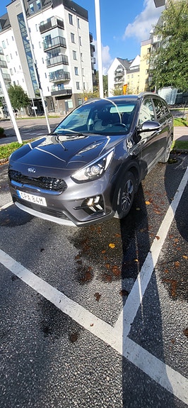 Kia Niro 2 of 9