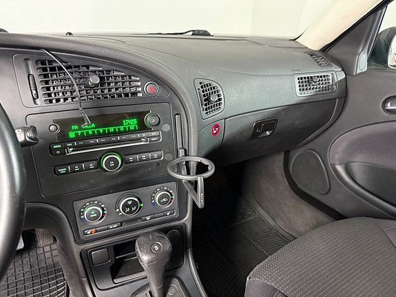 Saab 9-5 13 of 16