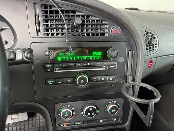 Saab 9-5 14 of 16