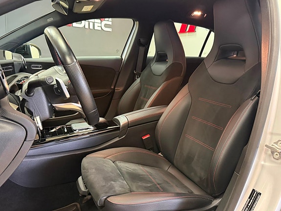 Mercedes-Benz A250 e 13 of 27