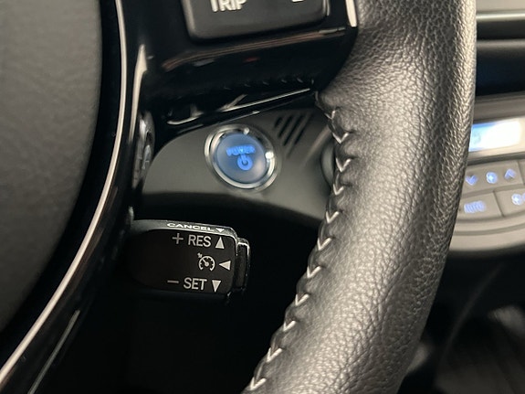 Toyota Yaris 15 of 30